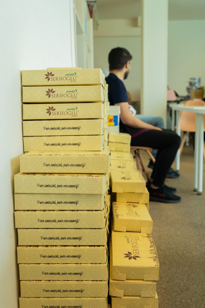 B21C8A18-F5AA-43F0-9D16-17088984229D