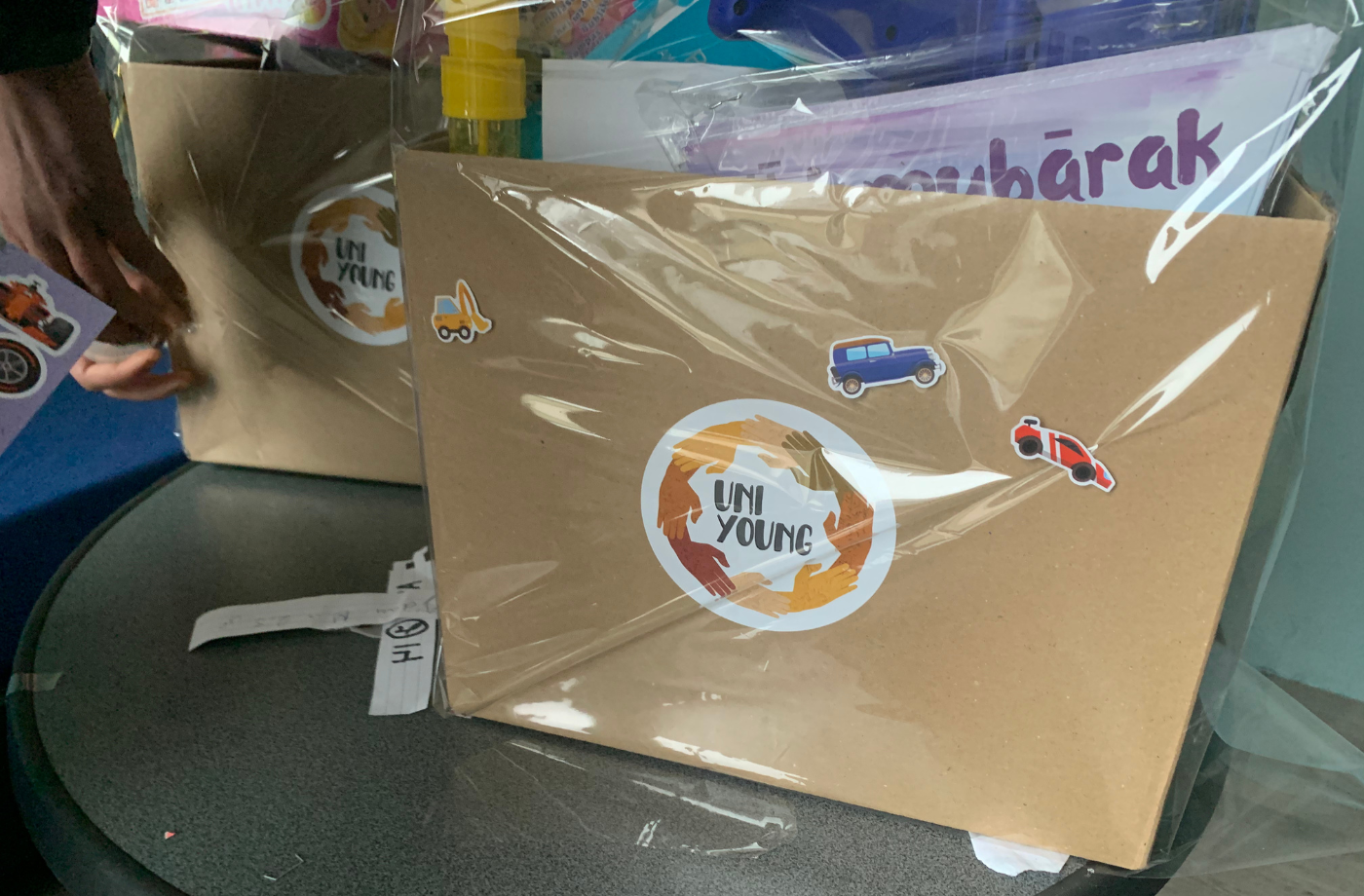 Uniyoung cadeaupakketten